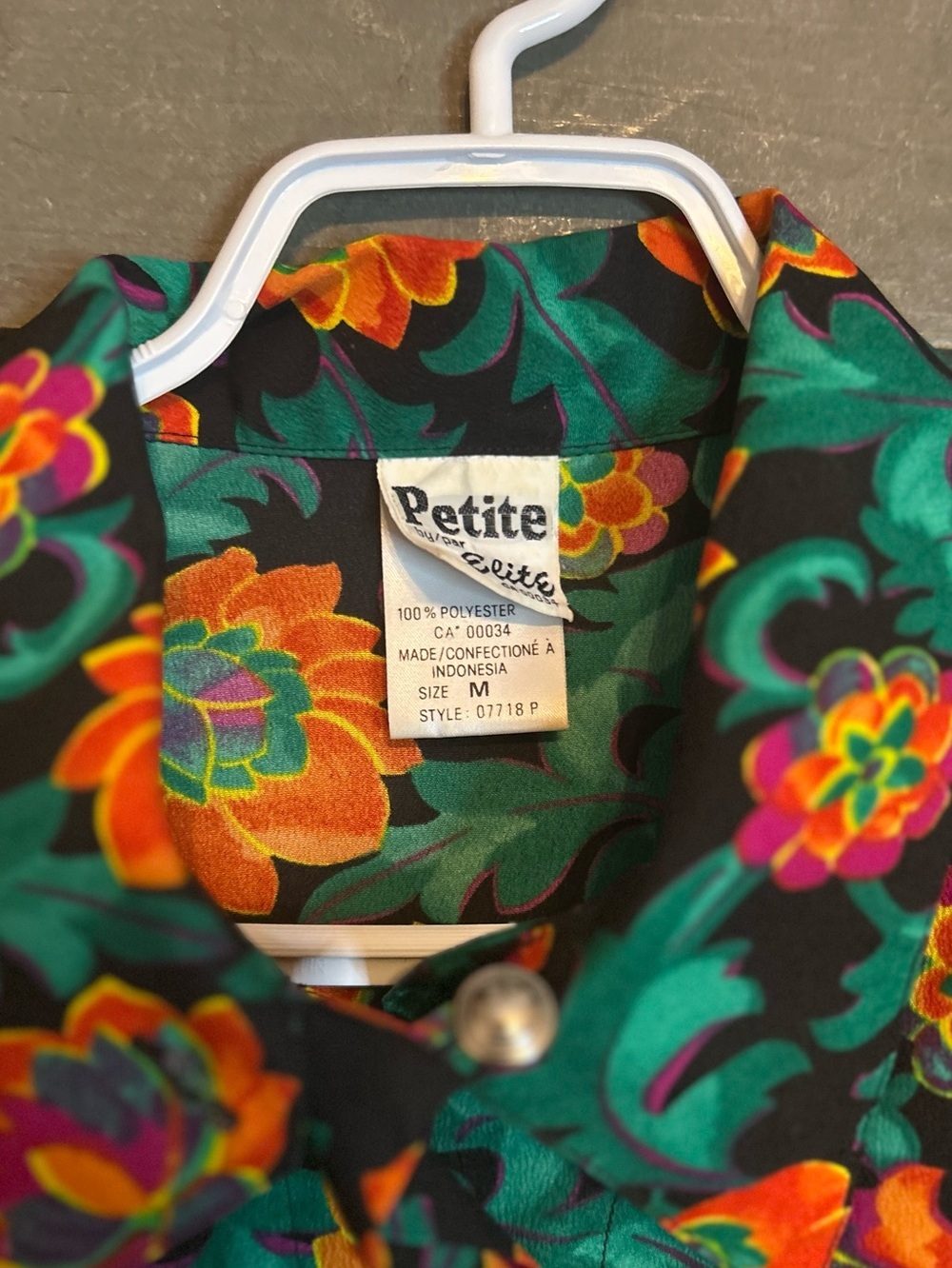 Vintage floral blouse - Picture 3 of 15